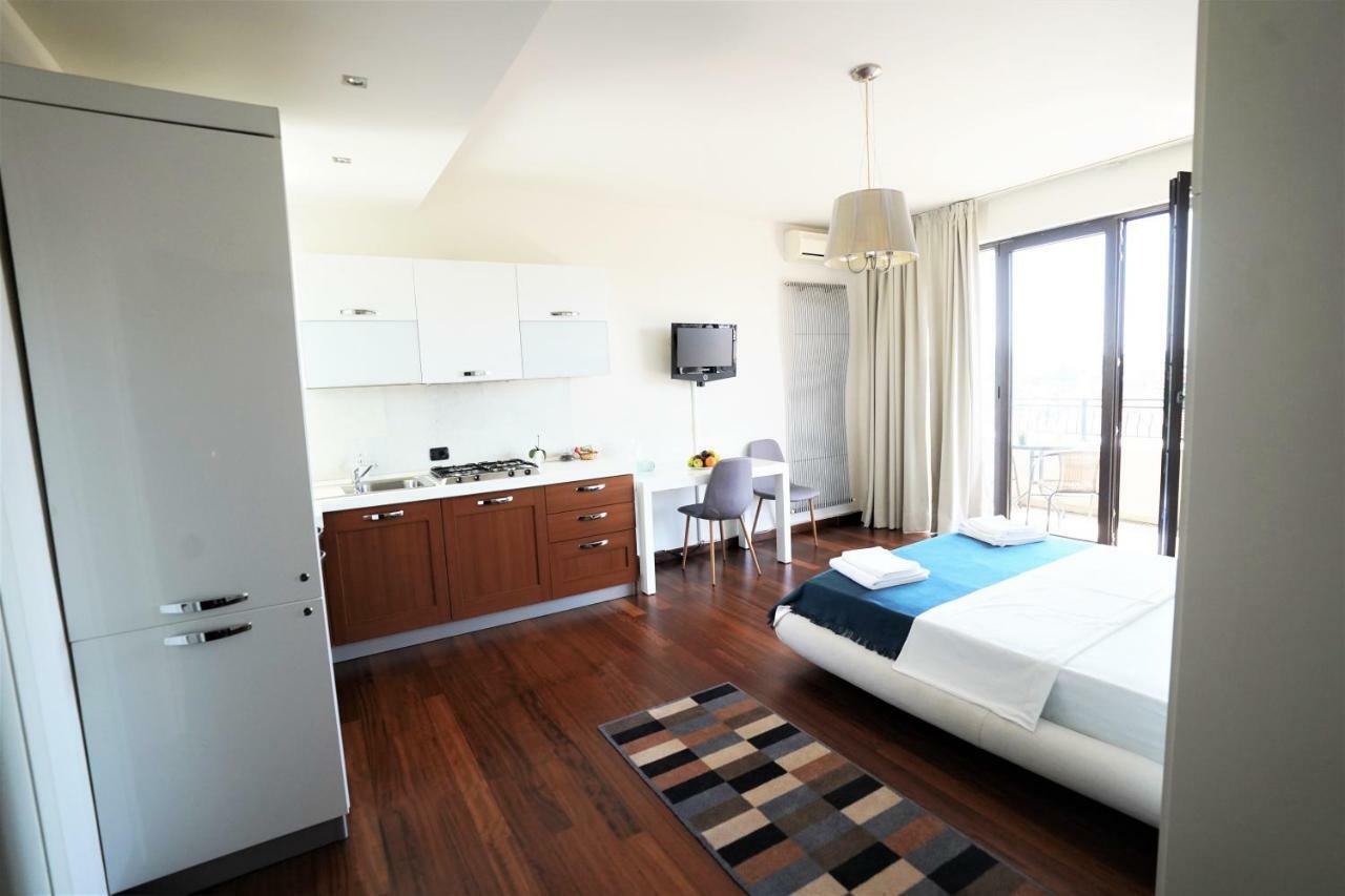 בוקרשט City Center Premium Apartments מראה חיצוני תמונה