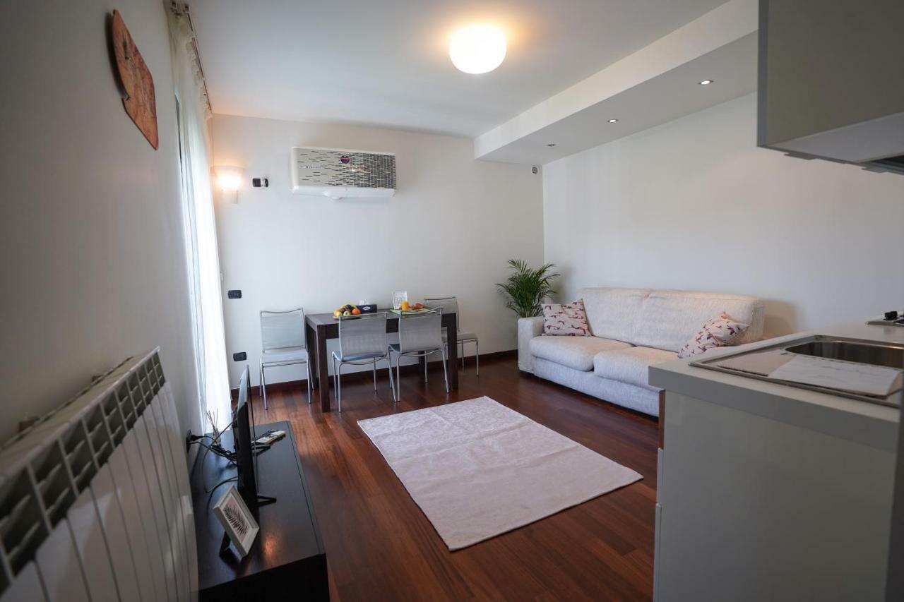 בוקרשט City Center Premium Apartments מראה חיצוני תמונה