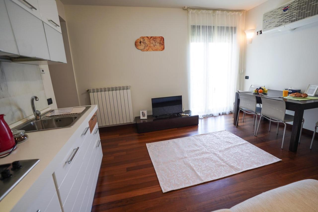 בוקרשט City Center Premium Apartments מראה חיצוני תמונה
