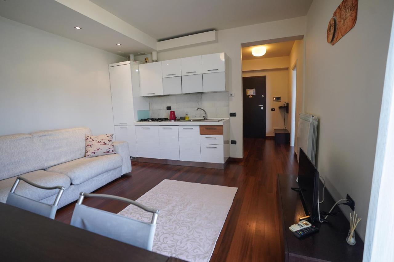 בוקרשט City Center Premium Apartments מראה חיצוני תמונה